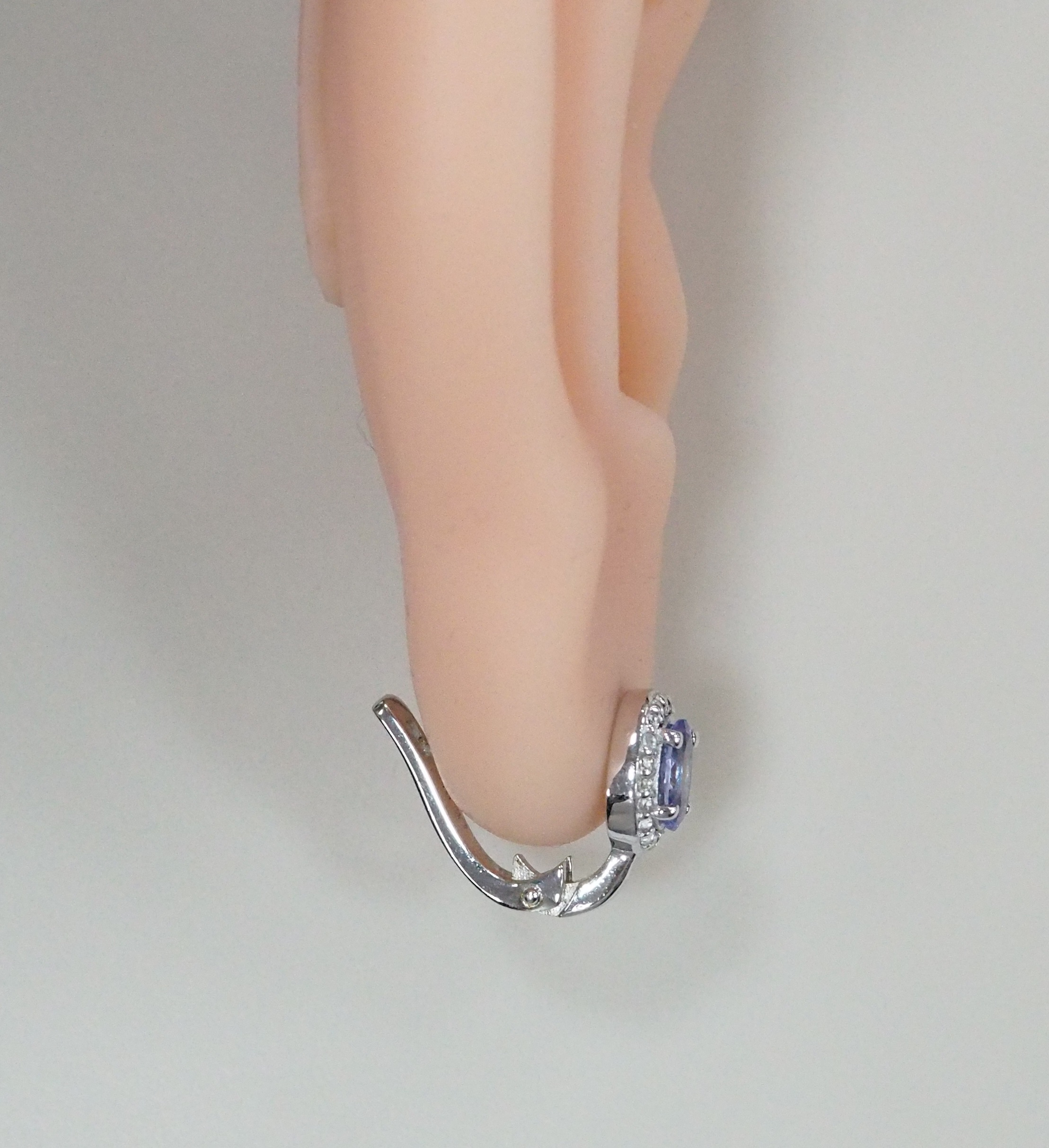 Серебряные серьги с танзанитами